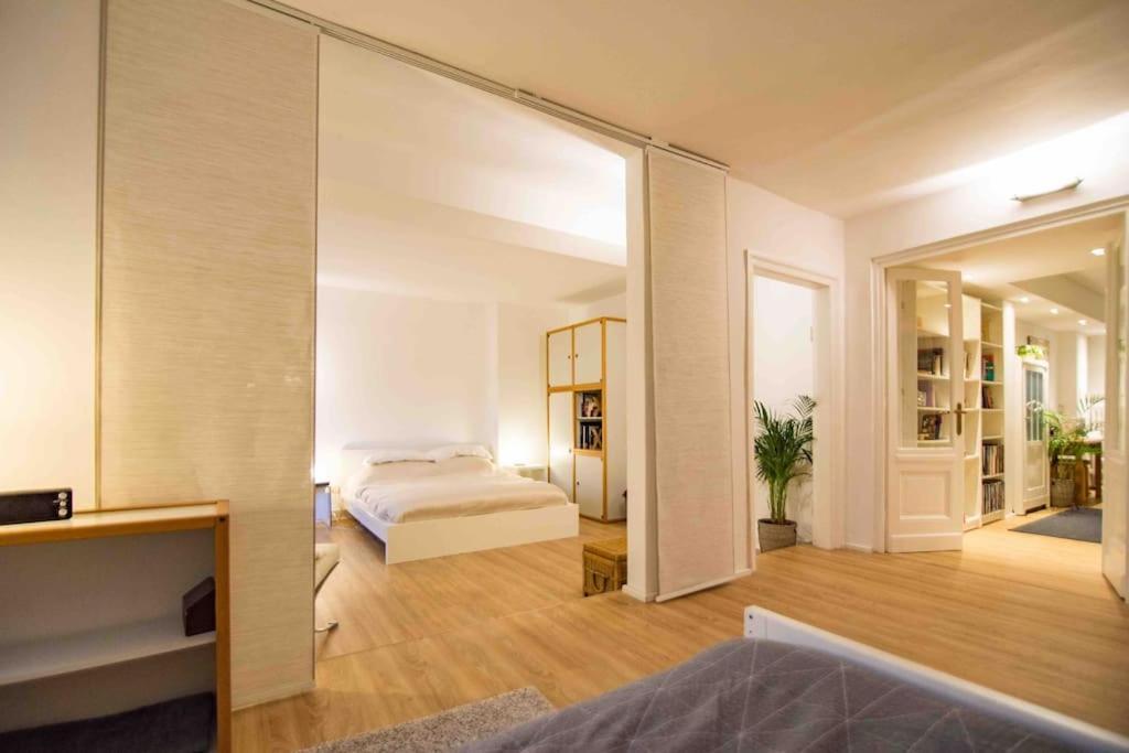 ברלין Ground Floor In Villa In Charlottenburg Garden View מראה חיצוני תמונה