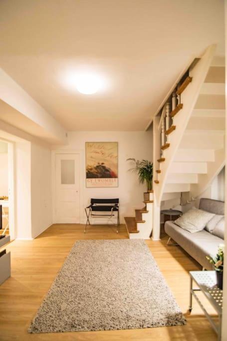 ברלין Ground Floor In Villa In Charlottenburg Garden View מראה חיצוני תמונה
